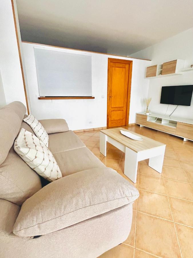 Centre Village Apartment Ла Кала де Михас Екстериор снимка