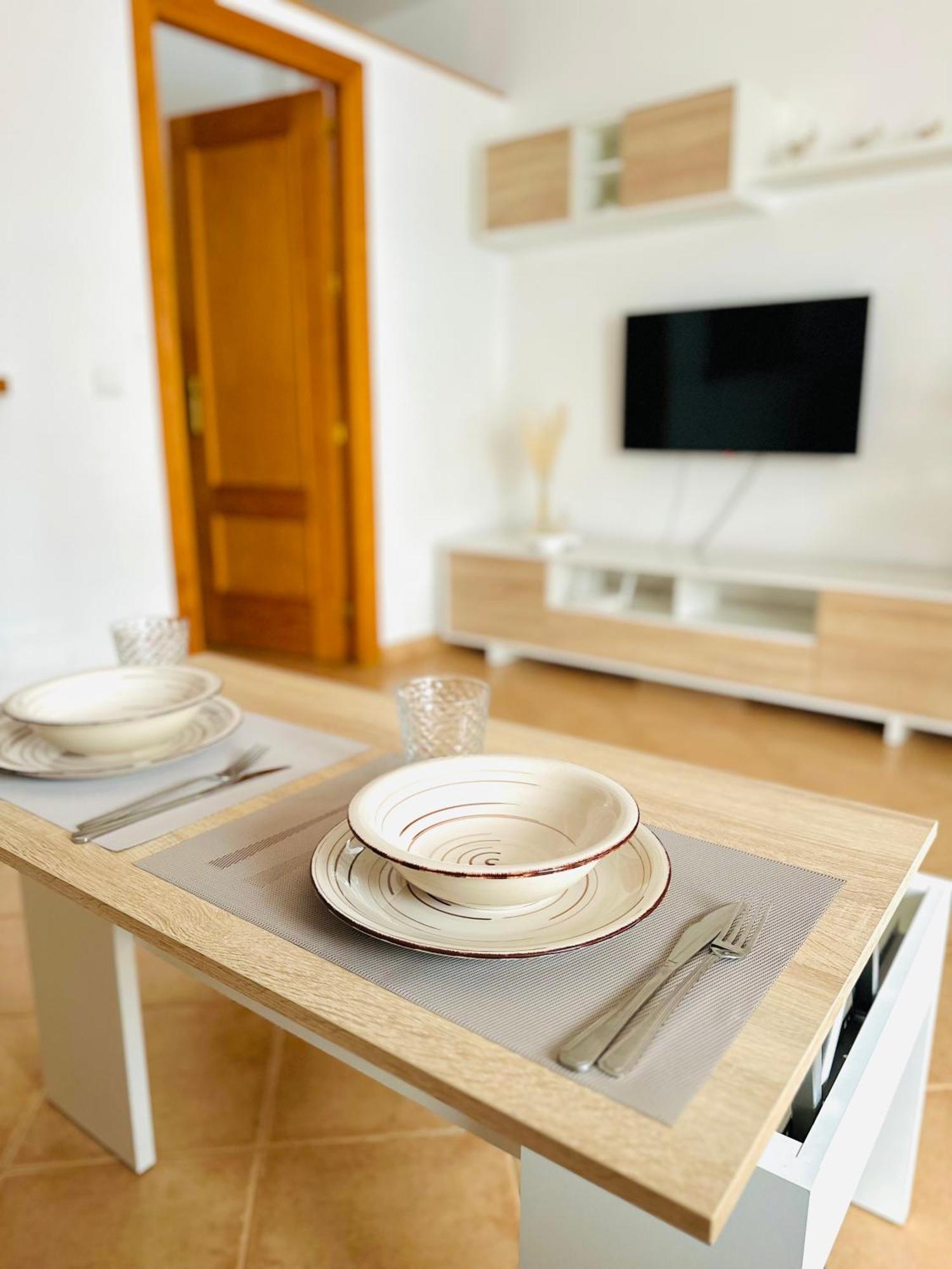 Centre Village Apartment Ла Кала де Михас Екстериор снимка