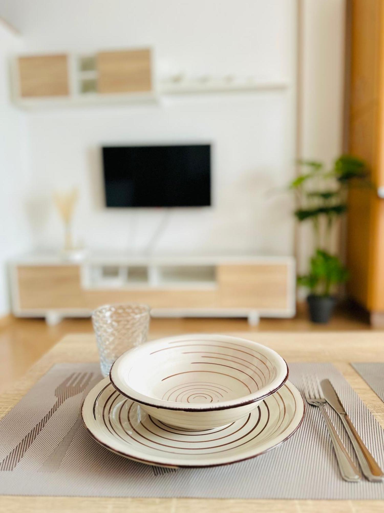 Centre Village Apartment Ла Кала де Михас Екстериор снимка